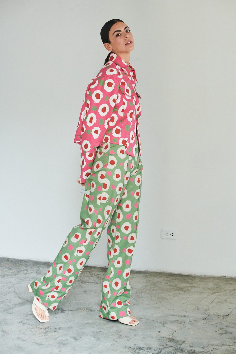  - Image 3