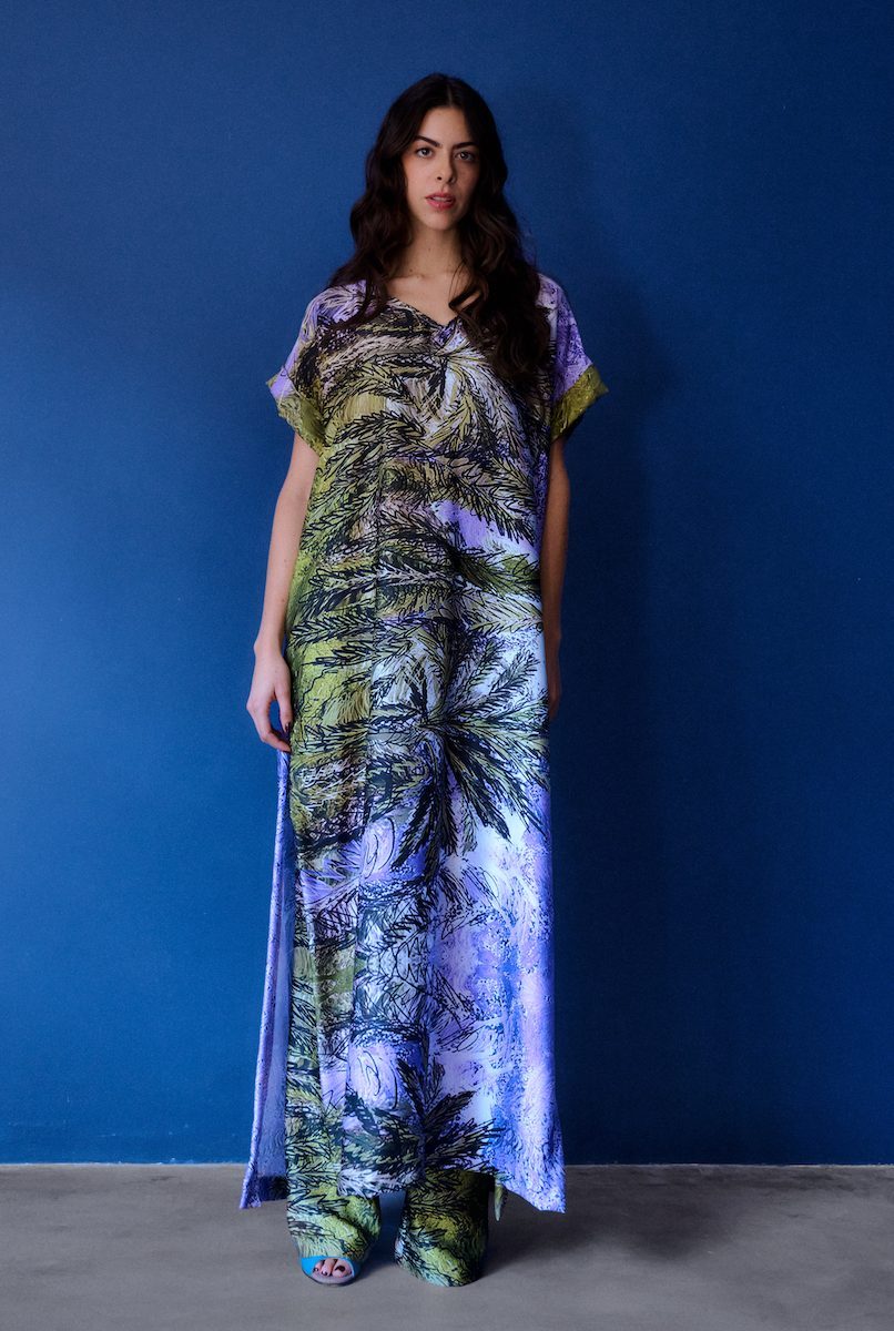 CAFTAN PALMS IN THE WIND